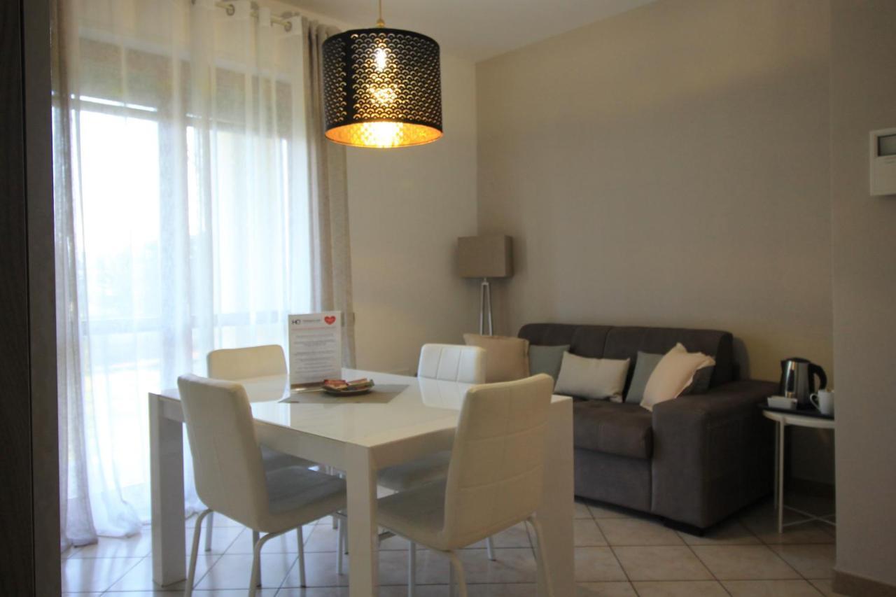 Hq Aparthotel Milano Inn - Smart Suites Чинизелло-Бальзамо Экстерьер фото
