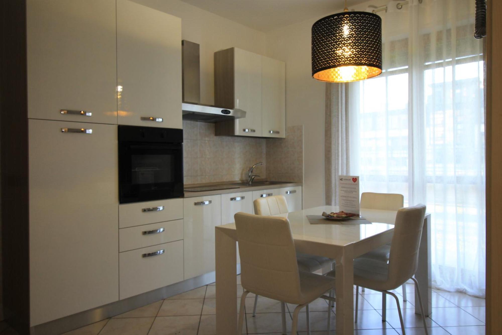 Hq Aparthotel Milano Inn - Smart Suites Чинизелло-Бальзамо Экстерьер фото