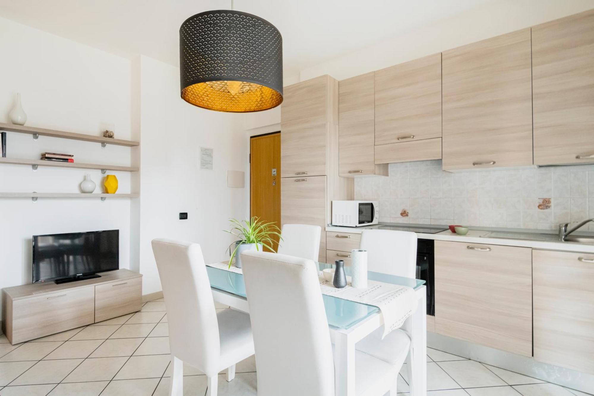 Hq Aparthotel Milano Inn - Smart Suites Чинизелло-Бальзамо Экстерьер фото