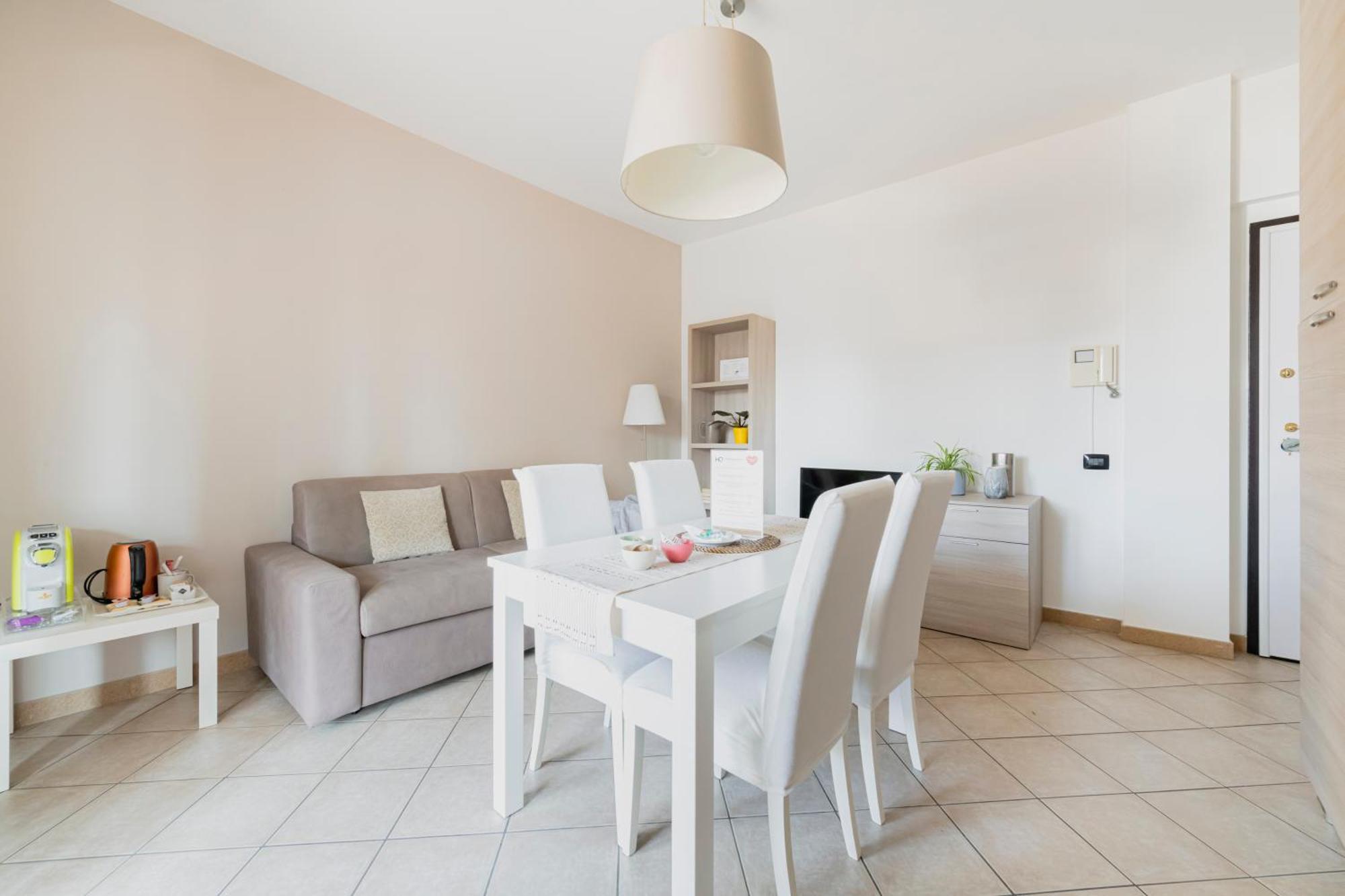 Hq Aparthotel Milano Inn - Smart Suites Чинизелло-Бальзамо Экстерьер фото