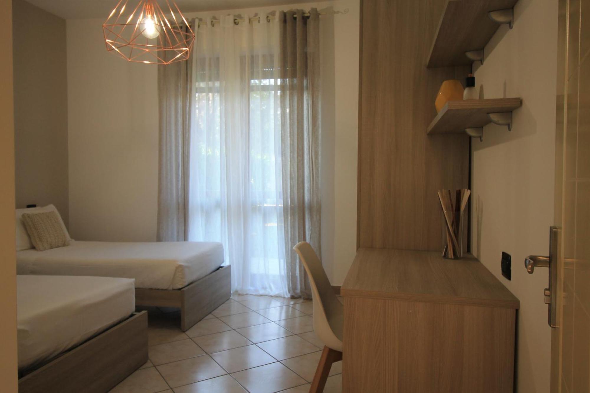 Hq Aparthotel Milano Inn - Smart Suites Чинизелло-Бальзамо Экстерьер фото