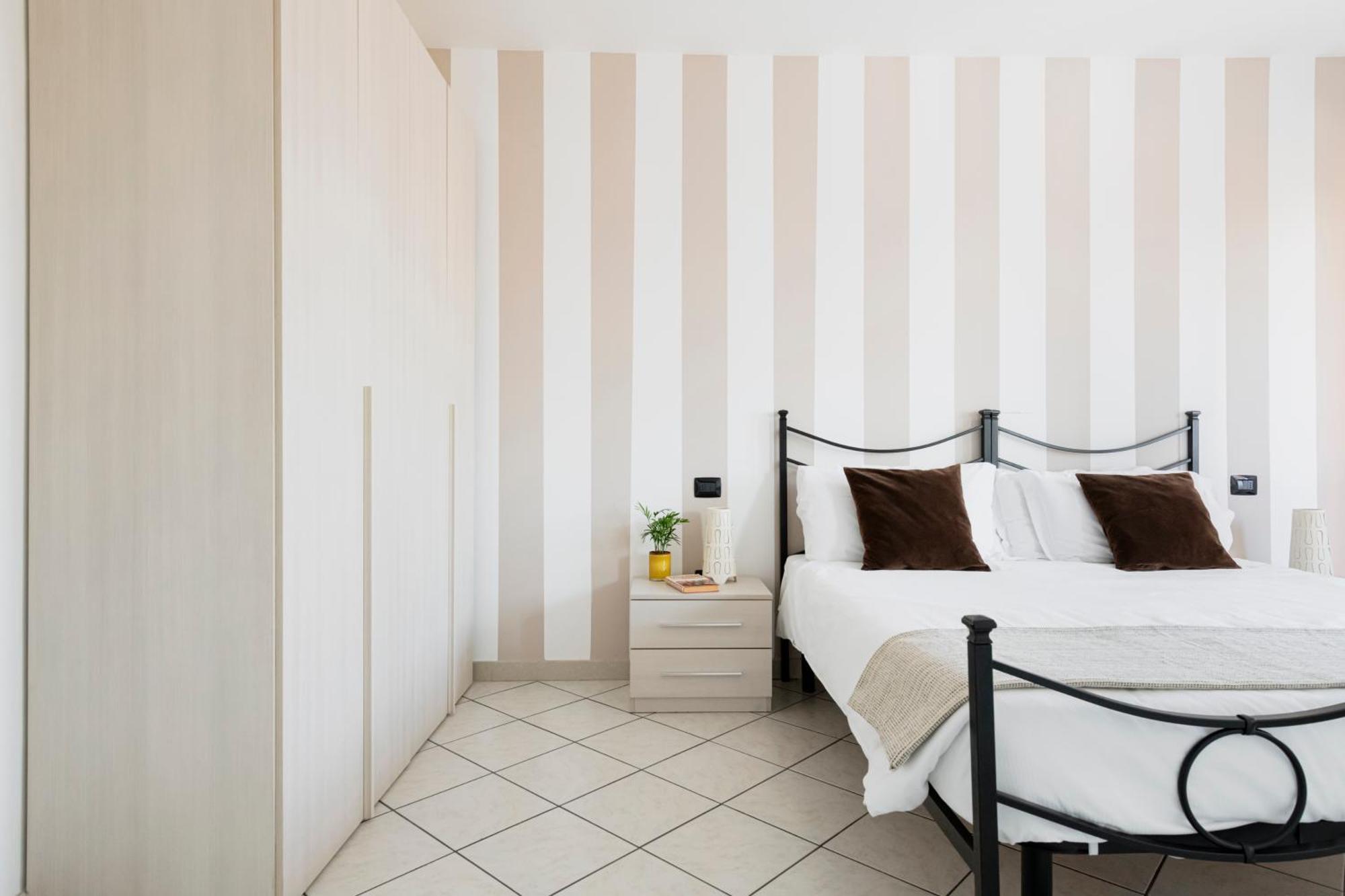 Hq Aparthotel Milano Inn - Smart Suites Чинизелло-Бальзамо Экстерьер фото