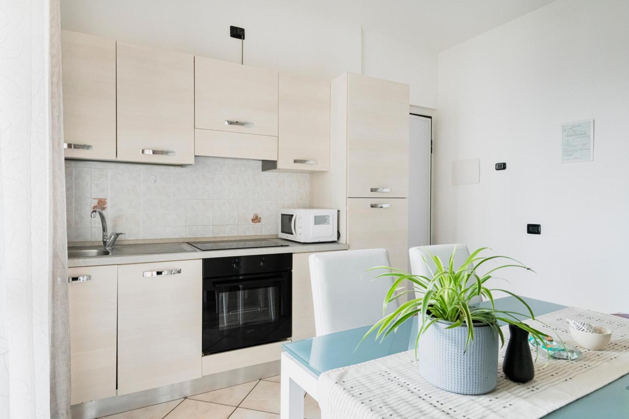 Hq Aparthotel Milano Inn - Smart Suites Чинизелло-Бальзамо Экстерьер фото