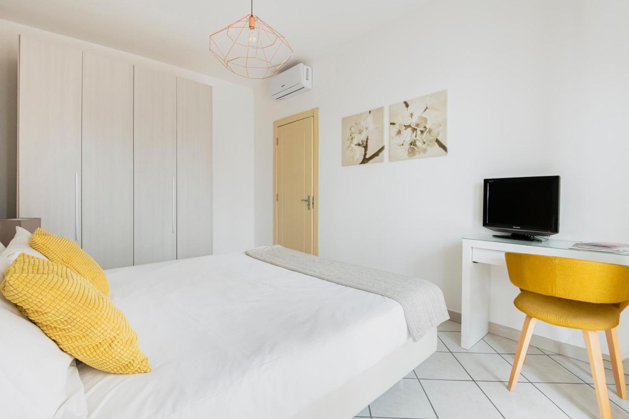 Hq Aparthotel Milano Inn - Smart Suites Чинизелло-Бальзамо Экстерьер фото